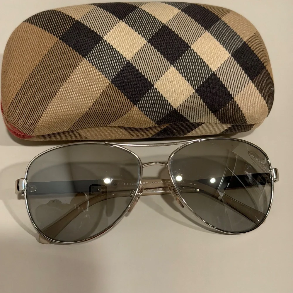 Burberry Aviator Sunglasses - Picture 5 of 6